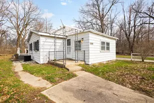 1702 N Longshore Dr, Walkerton, IN 46574 - Photo 1