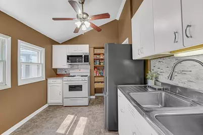 5305 4th Avenue, Valparaiso, IN 46383 - Photo 6