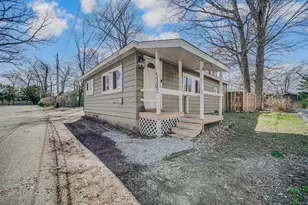 5305 4th Ave, Valparaiso, IN 46383 - Photo 1