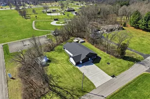 823 11th St SW, Demotte, IN 46310 - Photo 36