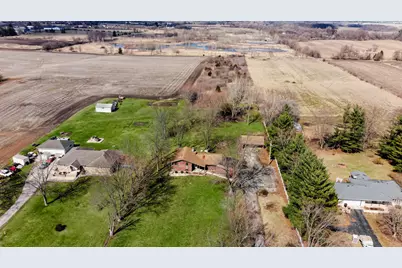 3050 E 139th Avenue, Crown Point, IN 46307 - Photo 4