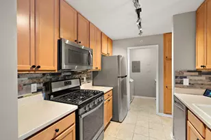 10404 White Oak Ln, Munster, IN 46321 - Photo 14