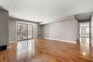 10404 White Oak Ln, Munster, IN 46321 - Photo 4