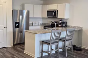 3706 Malvern Rd, Kingsford Heights, IN 46346 - Photo 4