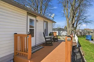 223 Illinois St, Dyer, IN 46311 - Photo 20