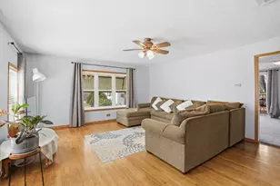 223 Illinois St, Dyer, IN 46311 - Photo 4