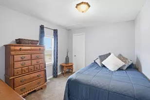 223 Illinois St, Dyer, IN 46311 - Photo 14