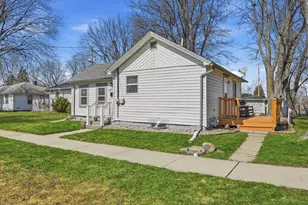 223 Illinois St, Dyer, IN 46311 - Photo 2