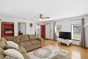 223 Illinois St, Dyer, IN 46311 - Photo 6