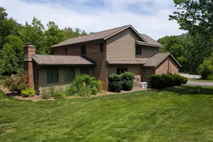 158 York Cir, Valparaiso, IN 46385 - Photo 32