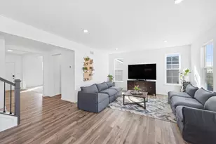 11474 Iris Pl, Winfield, IN 46307 - Photo 4