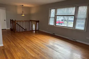 9628 Crestwood Ave, Munster, IN 46321 - Photo 6