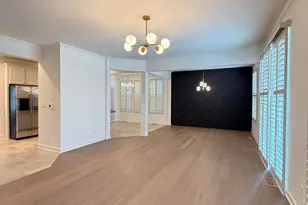 37 Fentree Dr, Valparaiso, IN 46385 - Photo 2