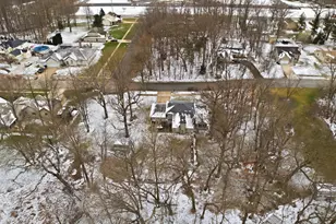 2210 E 9th Pl, Hobart, IN 46342 - Photo 2