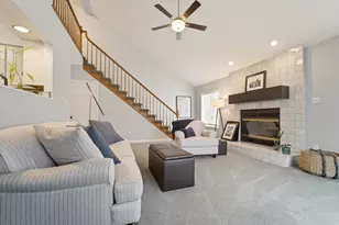 2210 E 9th Pl, Hobart, IN 46342 - Photo 22