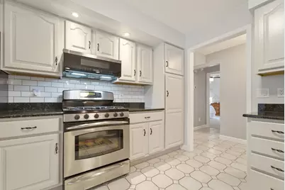 2210 E 9th Place, Hobart, IN 46342 - Photo 6