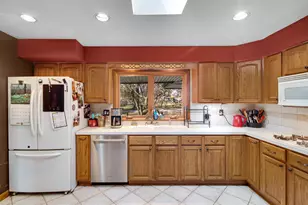 2445 Woodlane Dr, Merrillville, IN 46410 - Photo 4