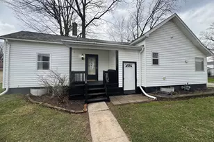 311 John St, La Porte, IN 46350 - Photo 2