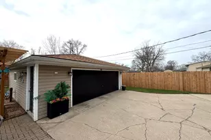 5465 Redwood Ave, Portage, IN 46368 - Photo 24