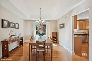 376 Tremont Ct, Valparaiso, IN 46385 - Photo 4