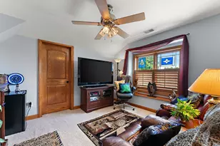 84 Liberty Lakes Dr, Valparaiso, IN 46385 - Photo 12