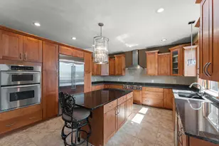 84 Liberty Lakes Dr, Valparaiso, IN 46385 - Photo 6