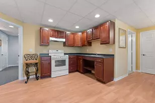 84 Liberty Lakes Dr, Valparaiso, IN 46385 - Photo 16