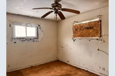 2301 E 20th Avenue, Gary, IN 46407 - Photo 2