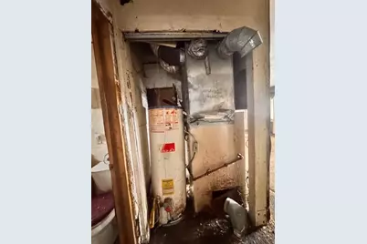 2301 E 20th Avenue, Gary, IN 46407 - Photo 6