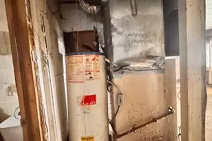 2301 E 20th Ave, Gary, IN 46407 - Photo 6