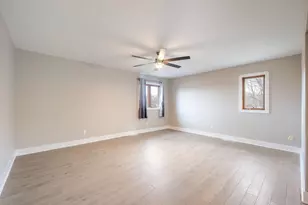 4710 Oaklane Dr, Griffith, IN 46319 - Photo 8