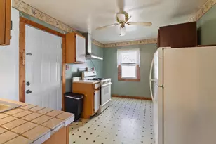 825 N Sherman St, Crown Point, IN 46307 - Photo 4