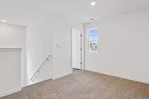 212 Cressmoor Blvd, Hobart, IN 46342 - Photo 28