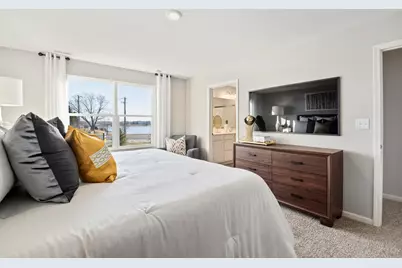 212 Cressmoor Boulevard, Hobart, IN 46342 - Photo 8