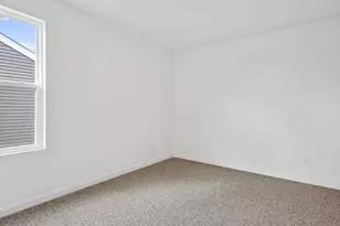 212 Cressmoor Blvd, Hobart, IN 46342 - Photo 18