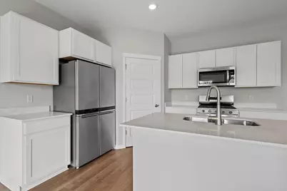 139 Cressmoor Boulevard, Hobart, IN 46342 - Photo 6