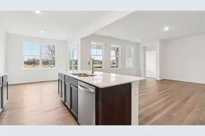 7641 W 106th Place, Crown Point, IN 46307 - Photo 4