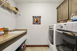 3801 Westbridge Dr, Valparaiso, IN 46383 - Photo 8