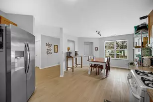 1205 W 84th Ln, Merrillville, IN 46410 - Photo 8