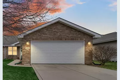 1205 W 84th Lane, Merrillville, IN 46410 - Photo 2