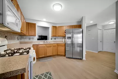 1205 W 84th Lane, Merrillville, IN 46410 - Photo 6