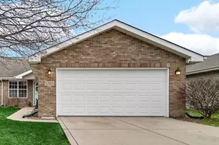 1205 W 84th Ln, Merrillville, IN 46410 - Photo 1