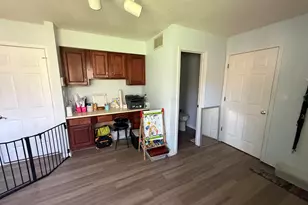 3824 S Laura Way, Bloomington, IN 47401 - Photo 10