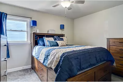 1705 E 33rd Place, Hobart, IN 46342 - Photo 14