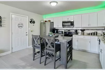 1705 E 33rd Place, Hobart, IN 46342 - Photo 6