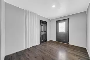 1639 174th St, Hammond, IN 46324 - Photo 8