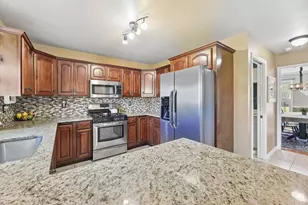 529 Windridge Dr, Chesterton, IN 46304 - Photo 12