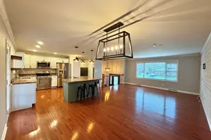 3063 Parkwood Pl, Crown Point, IN 46307 - Photo 10