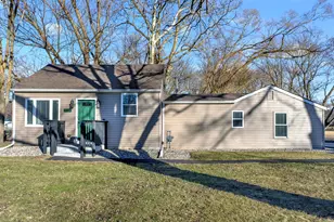 1735 S Fairbanks St, Griffith, IN 46319 - Photo 1