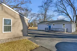 1735 S Fairbanks St, Griffith, IN 46319 - Photo 20